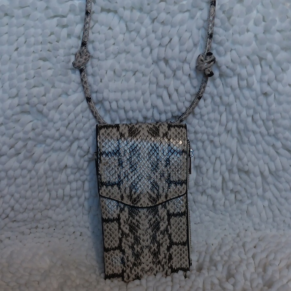 a new day Snake Print Crossbody Bag - Black and Gray